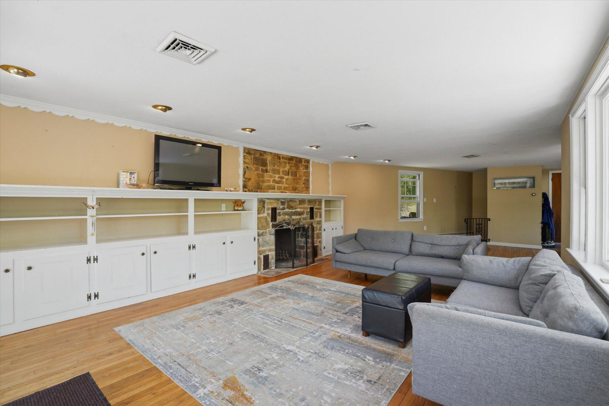 120 Farm Road Phoenixville, PA 19460 - Photo 24 of 57 Spacious living room with wood fireplace