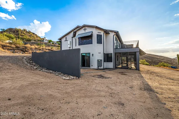 $1,595,000 | 1829 West Cloud Road, Phoenix, AZ 85086
