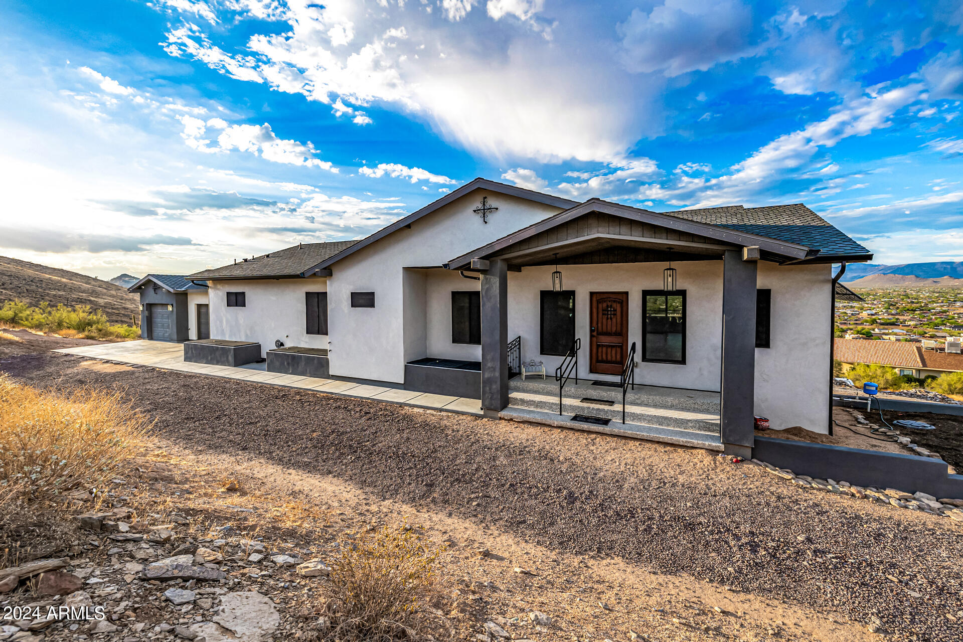 1829 West Cloud Road Phoenix, AZ 85086 - Photo 11 of 132 0027-14-Cloud