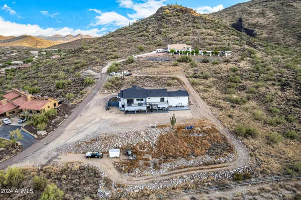 $1,595,000 | 1829 West Cloud Road, Phoenix, AZ 85086
