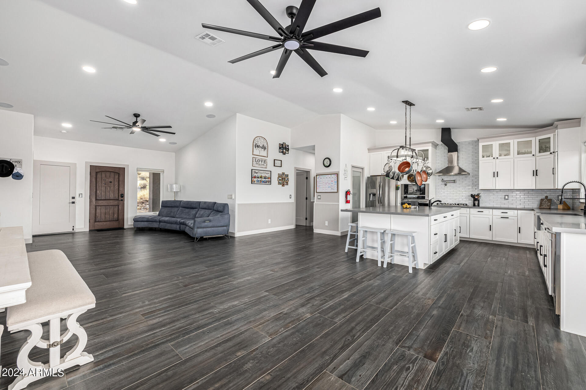 1829 West Cloud Road Phoenix, AZ 85086 - Photo 27 of 132 0061-31-Cloud