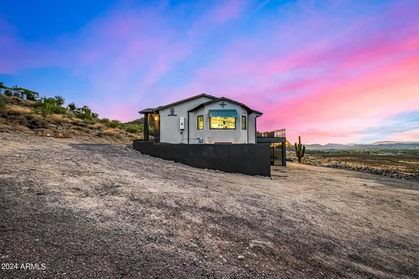 $1,595,000 | 1829 West Cloud Road, Phoenix, AZ 85086