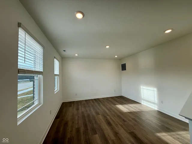 $324,900 | 6134 Cascades Drive, Whitestown, IN 46075