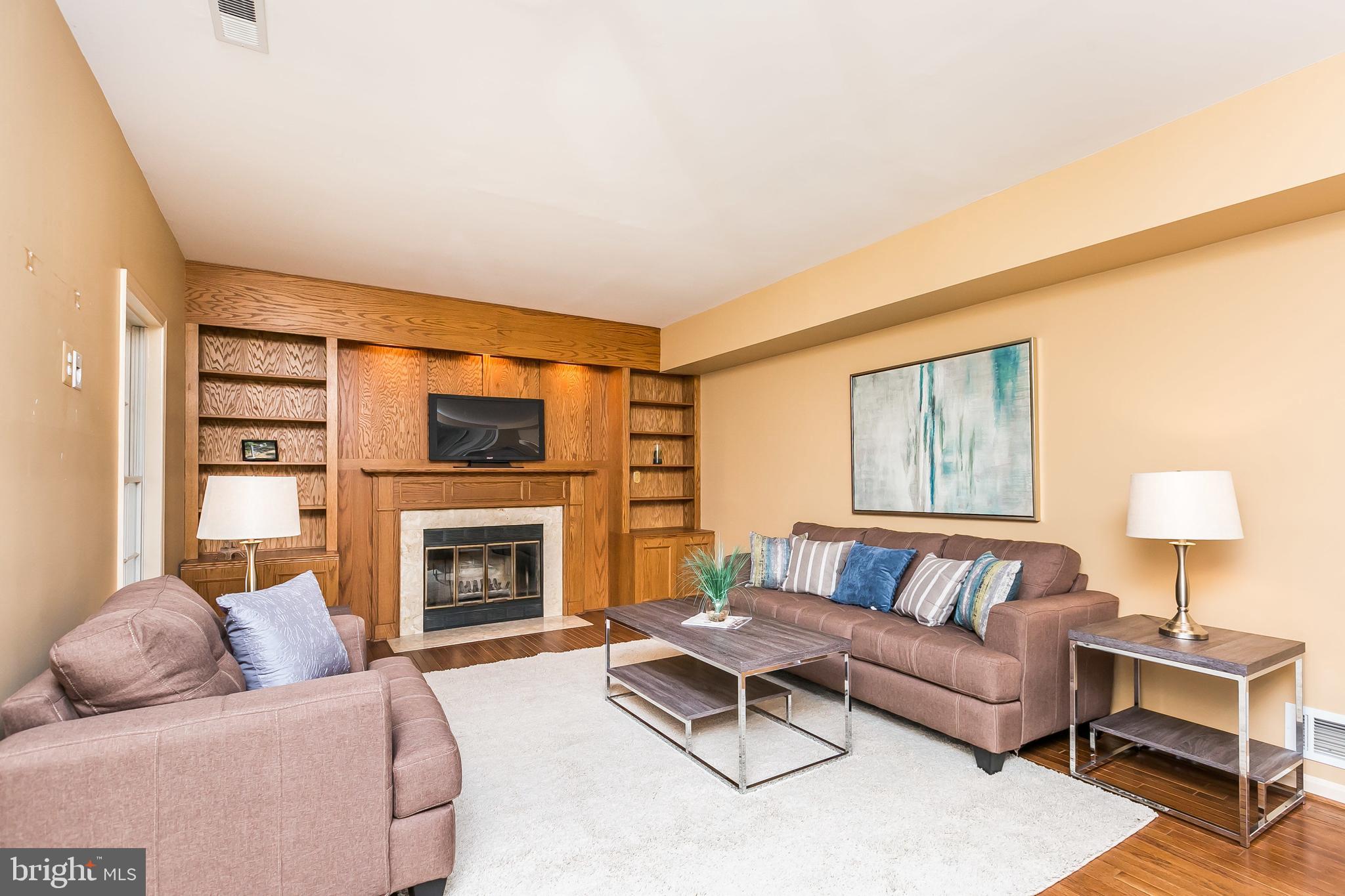 9307 Bellbeck Road Baltimore, MD 21234 - Photo 19 of 58 handsome built in bookshelves