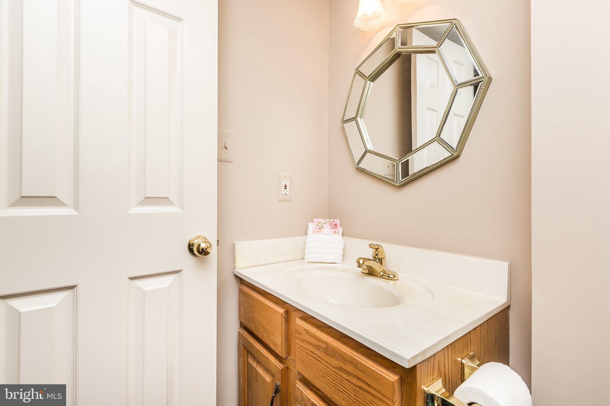 9307 Bellbeck Road Baltimore, MD 21234 - Photo 21 of 58 half bath on the main