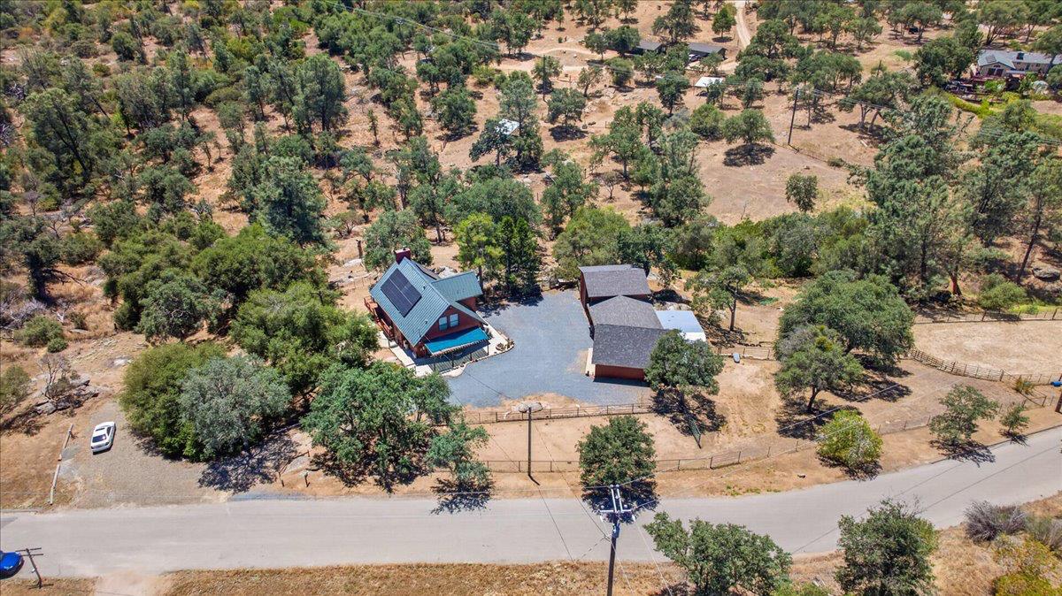 45894 Farmstead Road Coarsegold, CA 93614 - Photo 18 of 83