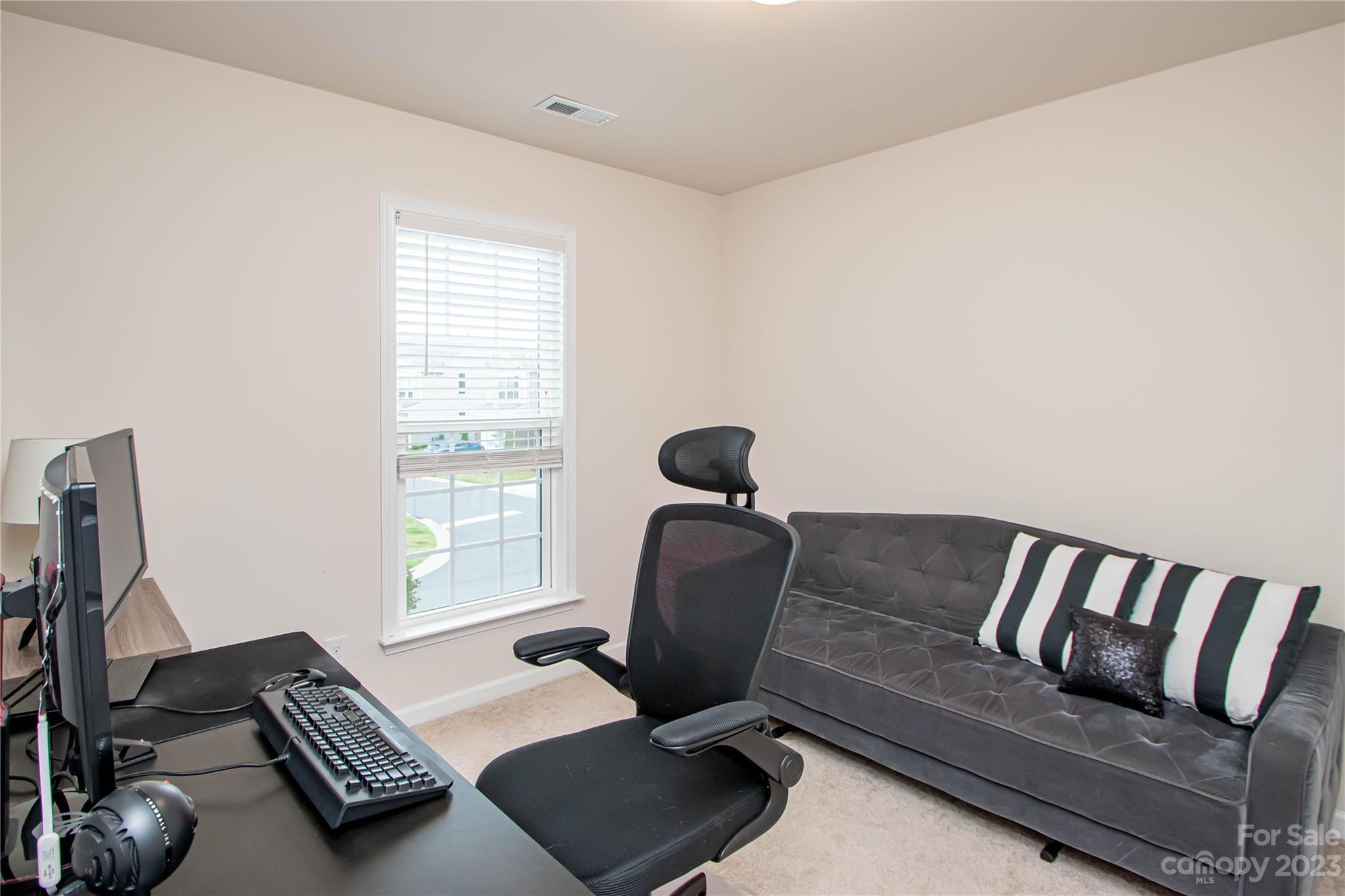 489 Hunters Dance Road Fort Mill, SC 29708 - Photo 17 of 36 a living room with furniture