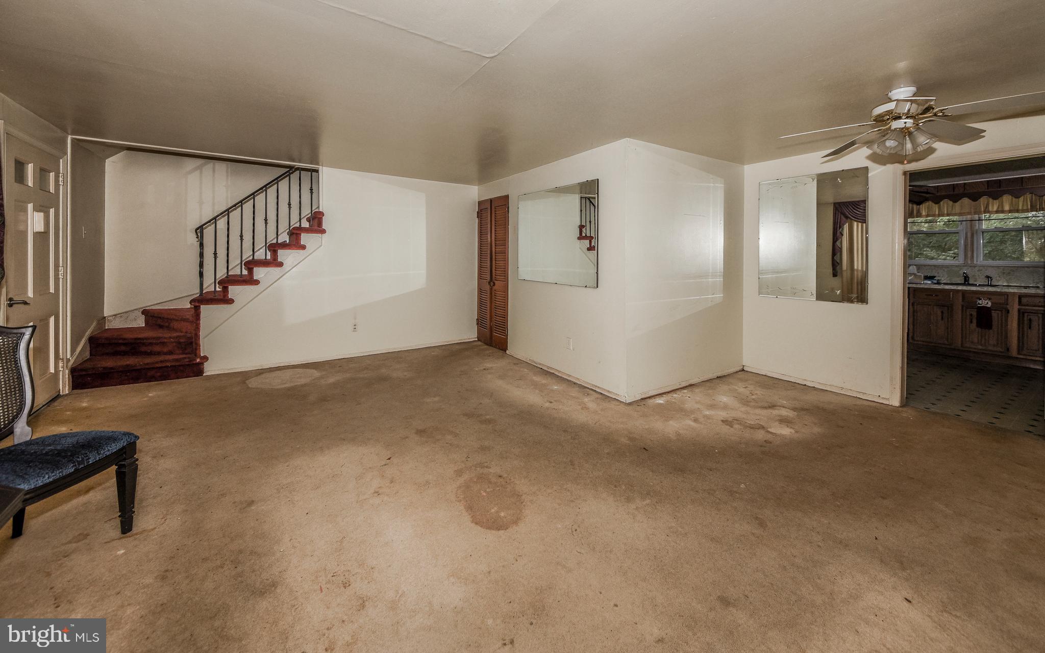 610 Burton Road Oreland, PA 19075 - Photo 6 of 26