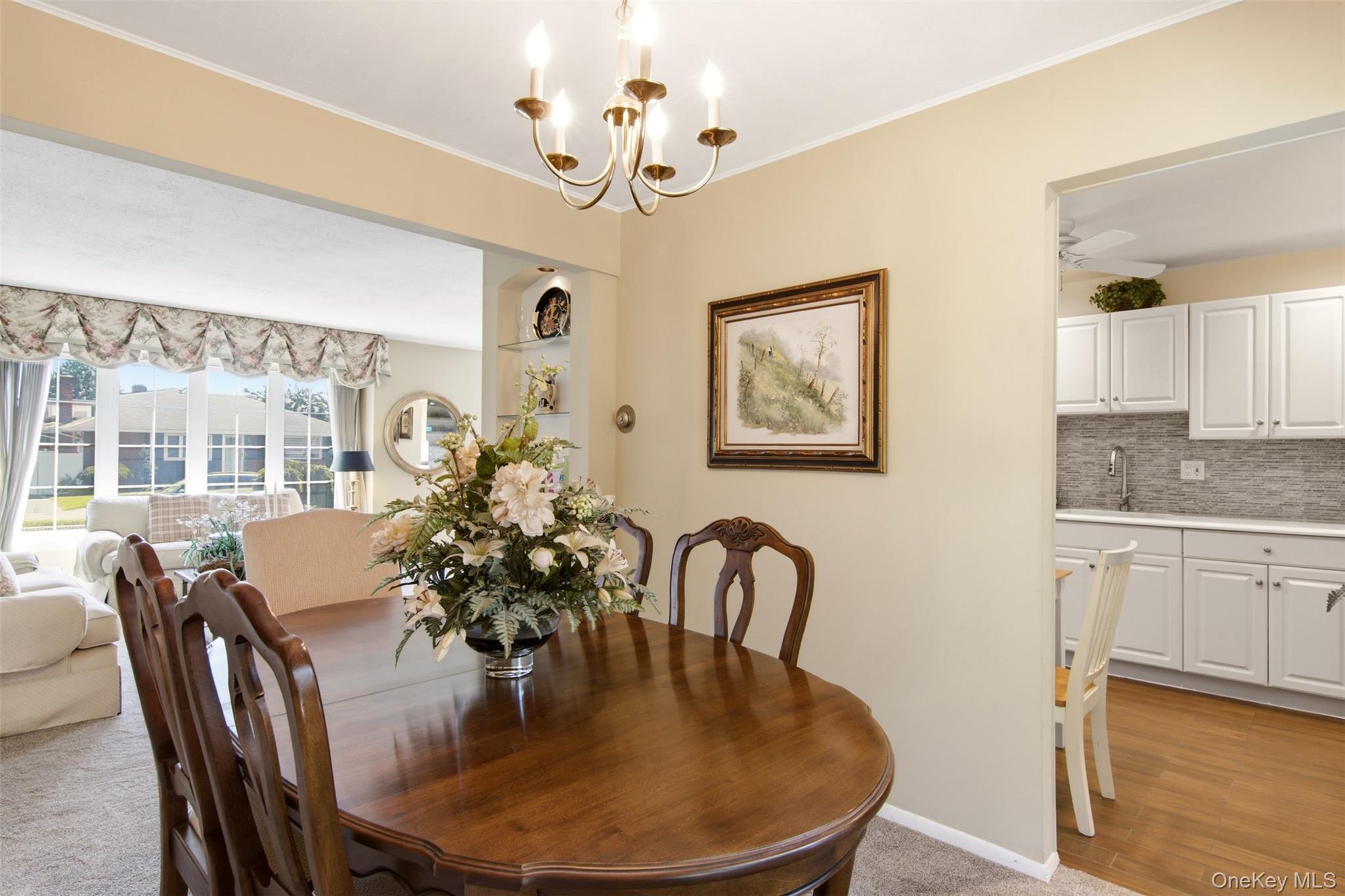 3 Cromwell Road Carle Place, NY 11514 - Photo 11 of 35 Gallery Image 11
