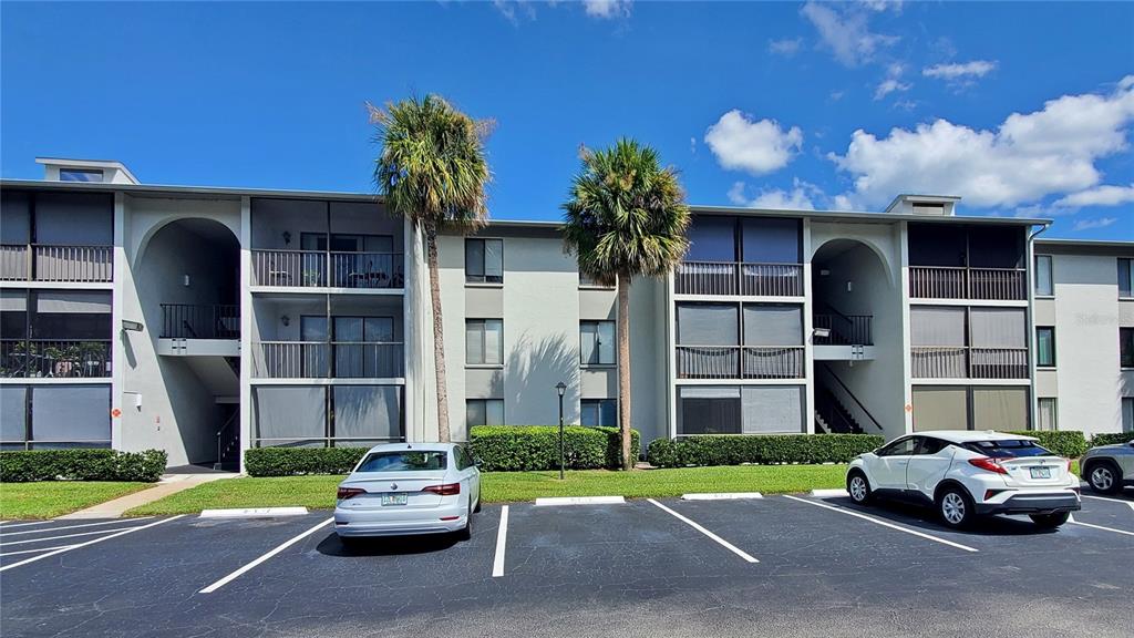 928 South Pine Ridge Circle Sanford, FL 32773 - Photo 2 of 22