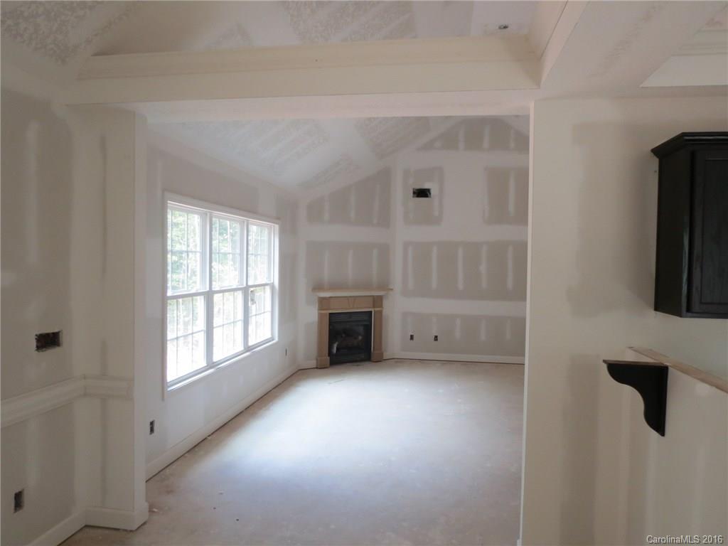 6107 Chandler Road Clover, SC 29710 - Photo 4 of 9 Gallery Image 4
