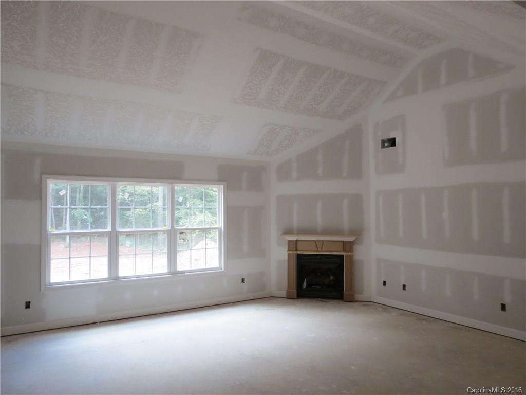 6107 Chandler Road Clover, SC 29710 - Photo 5 of 9 Gallery Image 5