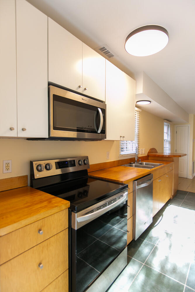 87 America Street, Unit B Charleston, SC 29403 - Photo 11 of 23 87AmericaSt_B-14-2