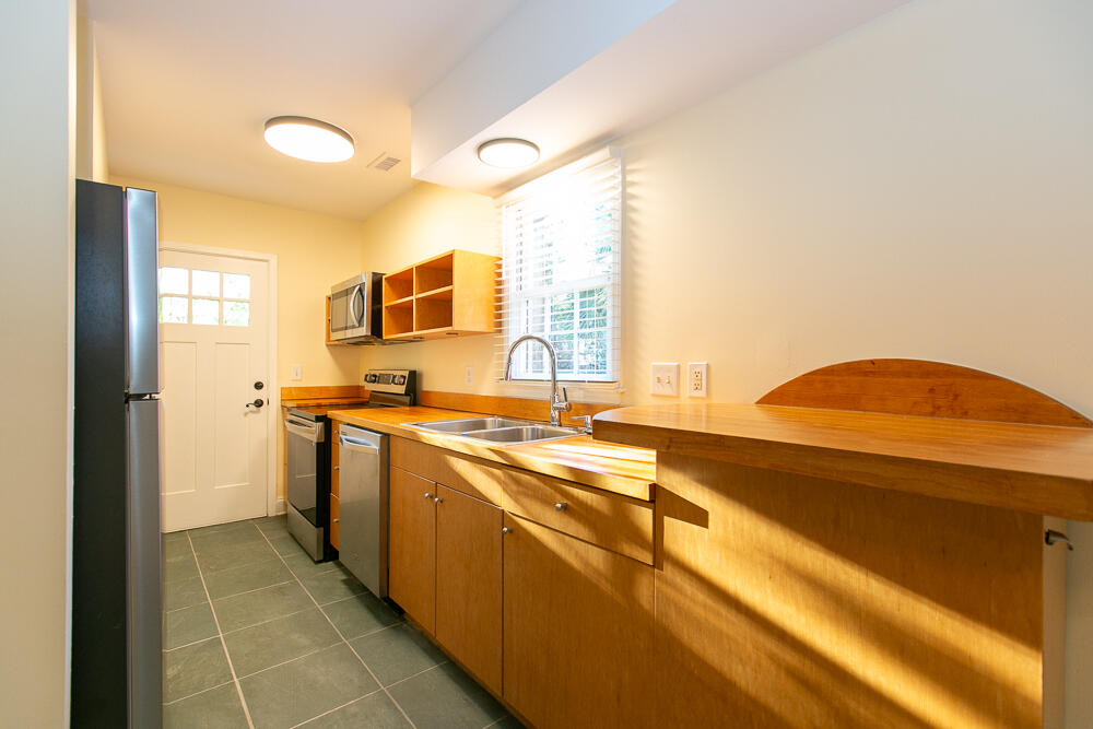 87 America Street, Unit B Charleston, SC 29403 - Photo 7 of 18 87AmericaSt_B-07