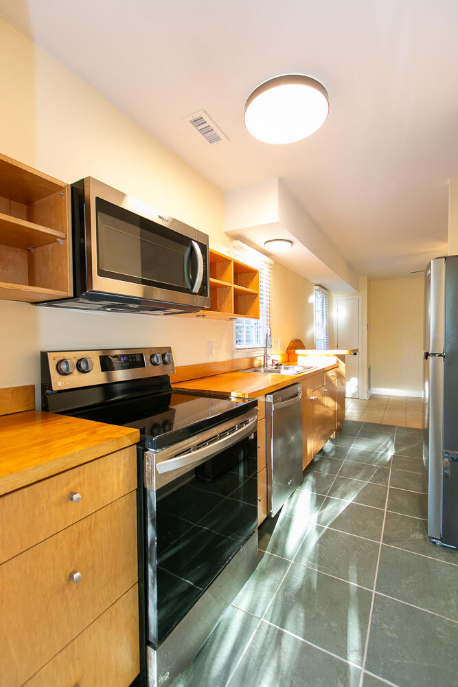 87 America Street, Unit B Charleston, SC 29403 - Photo 8 of 18 87AmericaSt_B-08