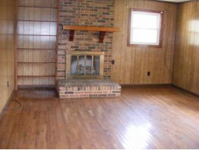 4307 Coeburn Road Clintwood, VA 24228 - Photo 3 of 14 Living Room
