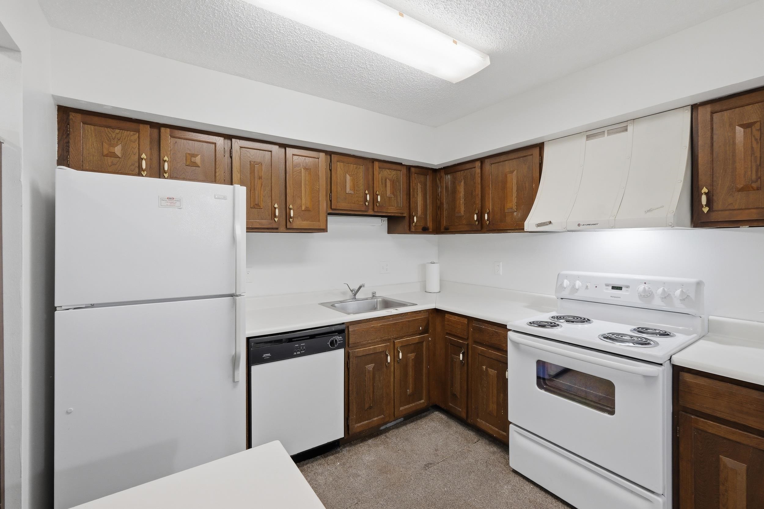 25 Golf Course Road, Unit E Madison, WI 53704 - Photo 14 of 38