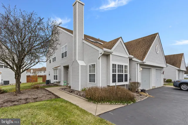 $390,000 | 213 Birch Hollow Drive, Bordentown, NJ 08505