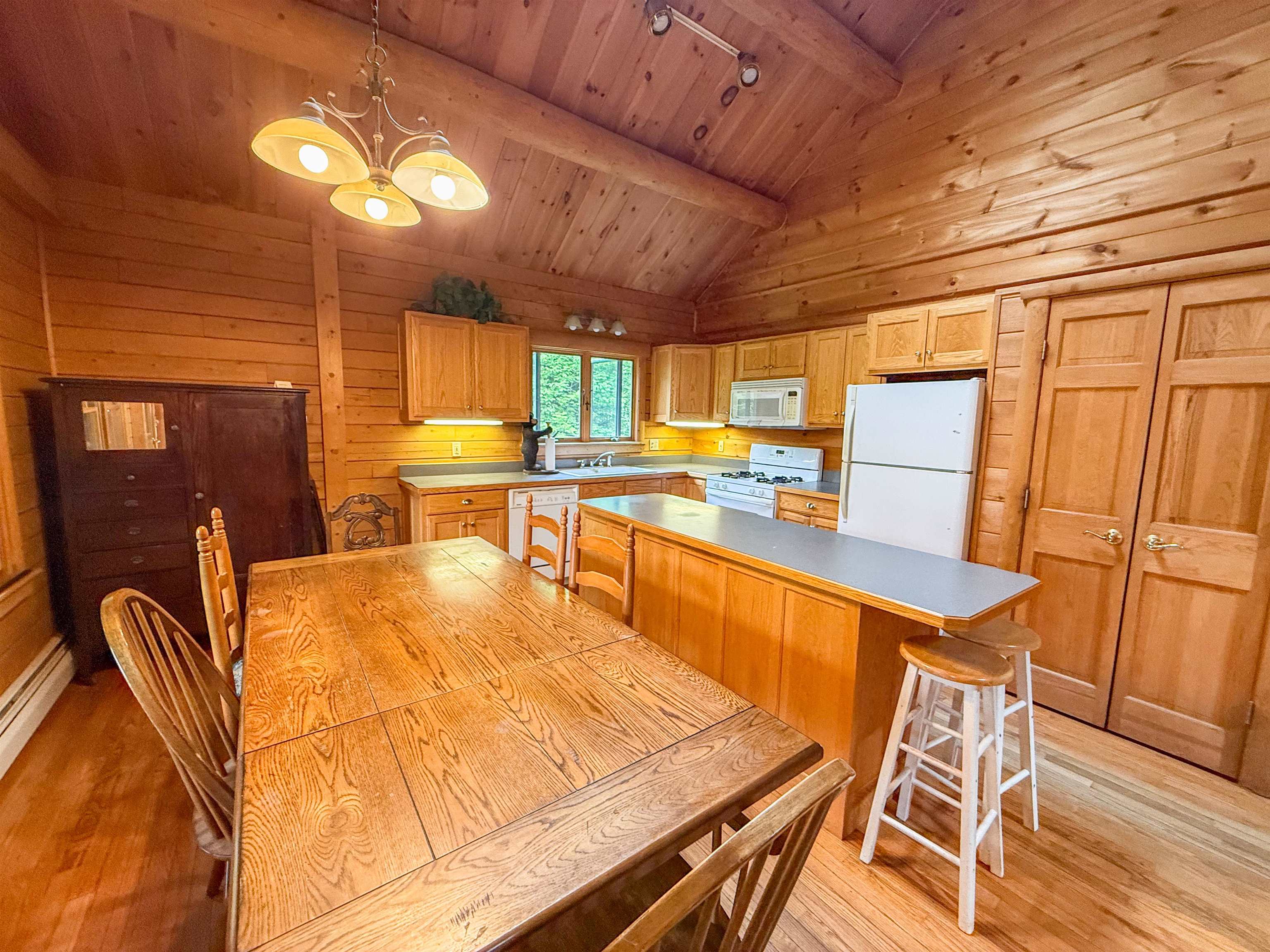 2551 MacIntosh Hill Road Bethel, VT 05060 - Photo 11 of 33 Gallery Image 11