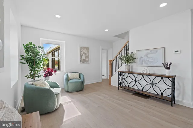 $599,900 | 924 Bethlehem Pike, Colmar, PA 18915