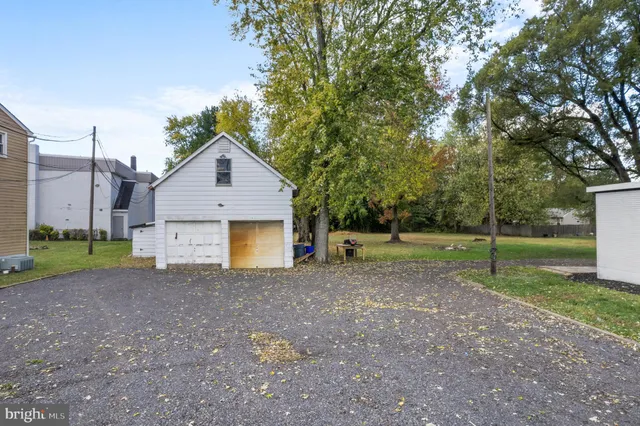 $599,900 | 924 Bethlehem Pike, Colmar, PA 18915