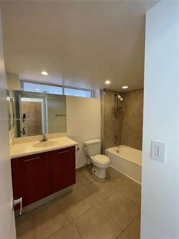 $250,000 | 700 Northeast 63rd Street, Unit D606, Miami, FL 33138