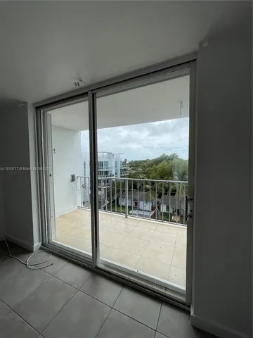 $250,000 | 700 Northeast 63rd Street, Unit D606, Miami, FL 33138