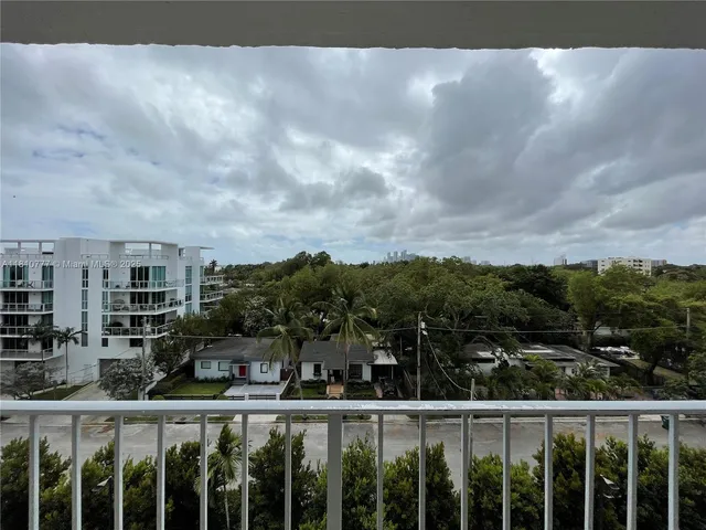 $250,000 | 700 Northeast 63rd Street, Unit D606, Miami, FL 33138