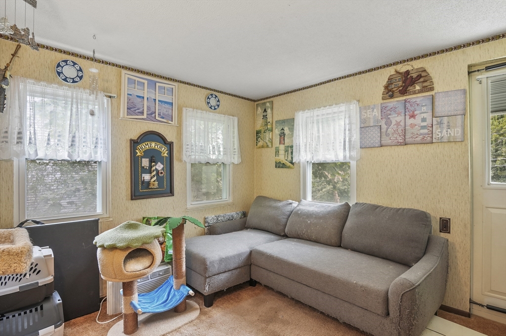 87 Senna Road Fitchburg, MA 01420 - Photo 15 of 23 Gallery Image 15