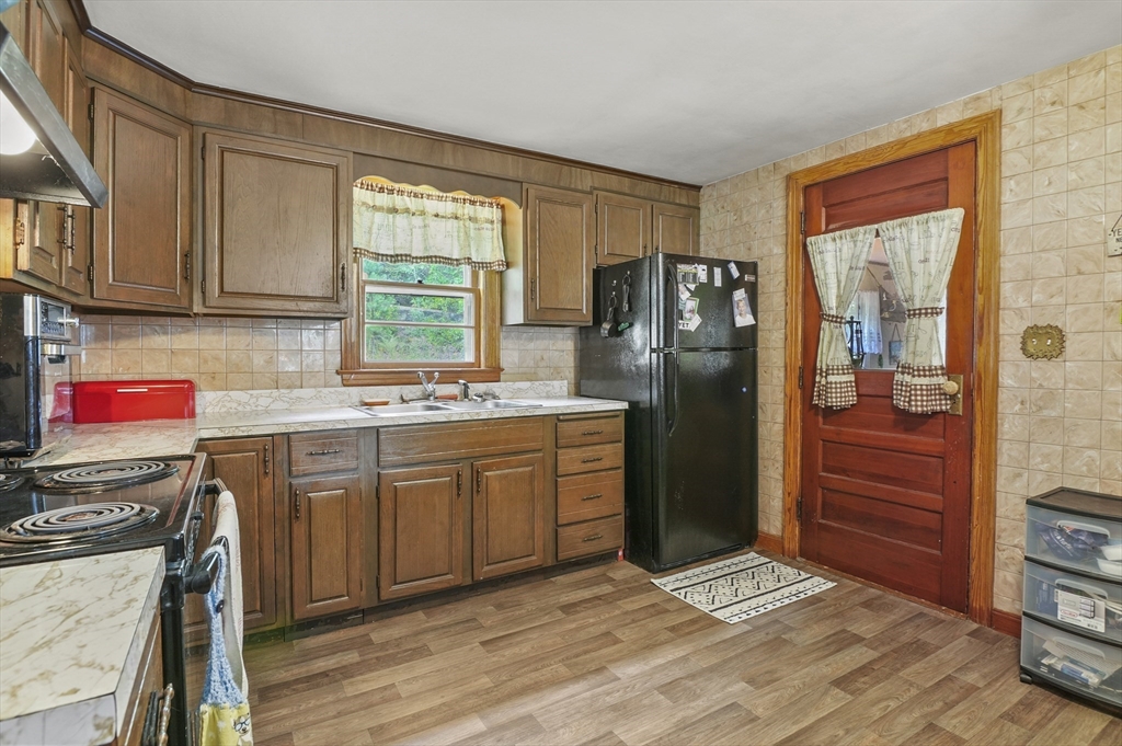 87 Senna Road Fitchburg, MA 01420 - Photo 4 of 23 Gallery Image 4