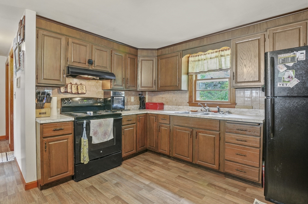 87 Senna Road Fitchburg, MA 01420 - Photo 5 of 23 Gallery Image 5