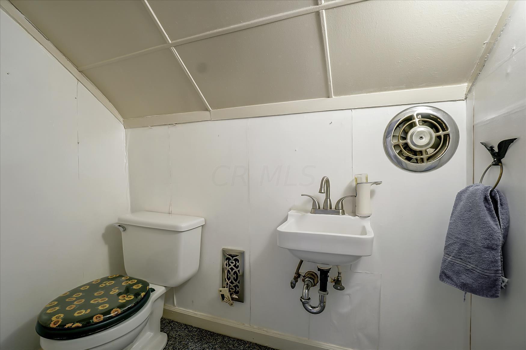 186 Rockwell Road Columbus, OH 43207 - Photo 60 of 74 f8-891091-909538-40