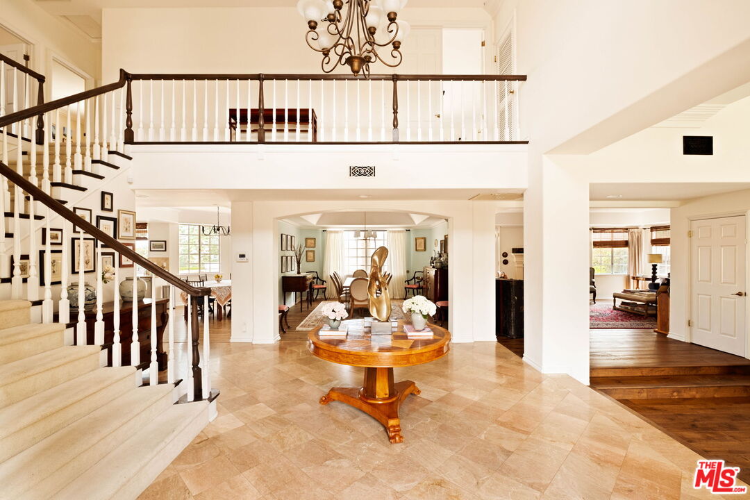3826 Marks Road Agoura Hills, CA 91301 - Photo 4 of 27