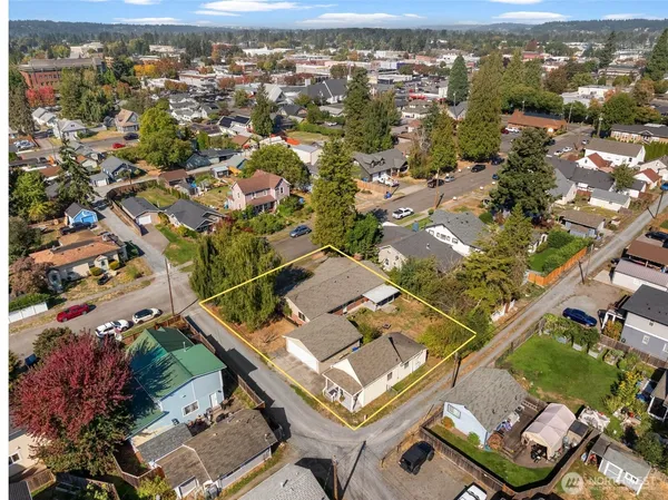 $750,000 | 343 4th Street Southeast, Puyallup, WA 98372
