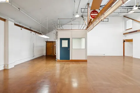 $525,000 | 530 East 8th Street, Unit 207, Oakland, CA 94606