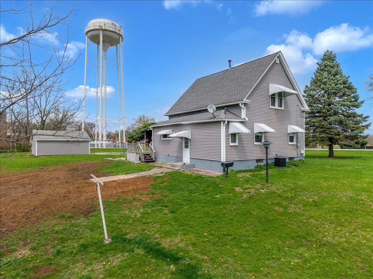 8850 Ridgewood Road Rock Island, IL 61201 - Photo 37 of 45
