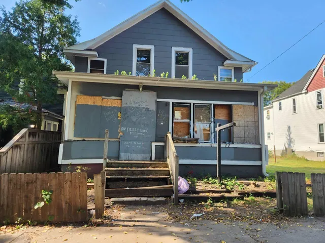 $249,900 | 3042 South 15th Avenue, Minneapolis, MN 55407