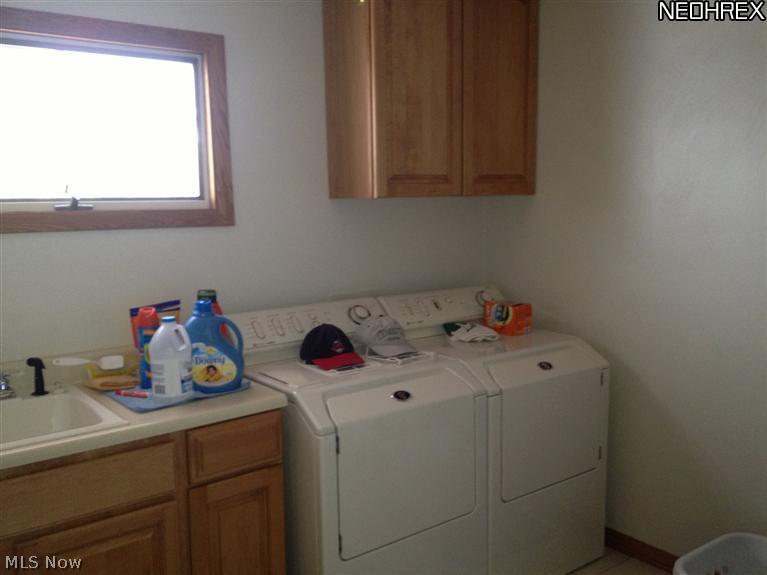 701 Warner Road Southeast Brookfield, OH 44403 - Photo 11 of 24 Gallery Image 11