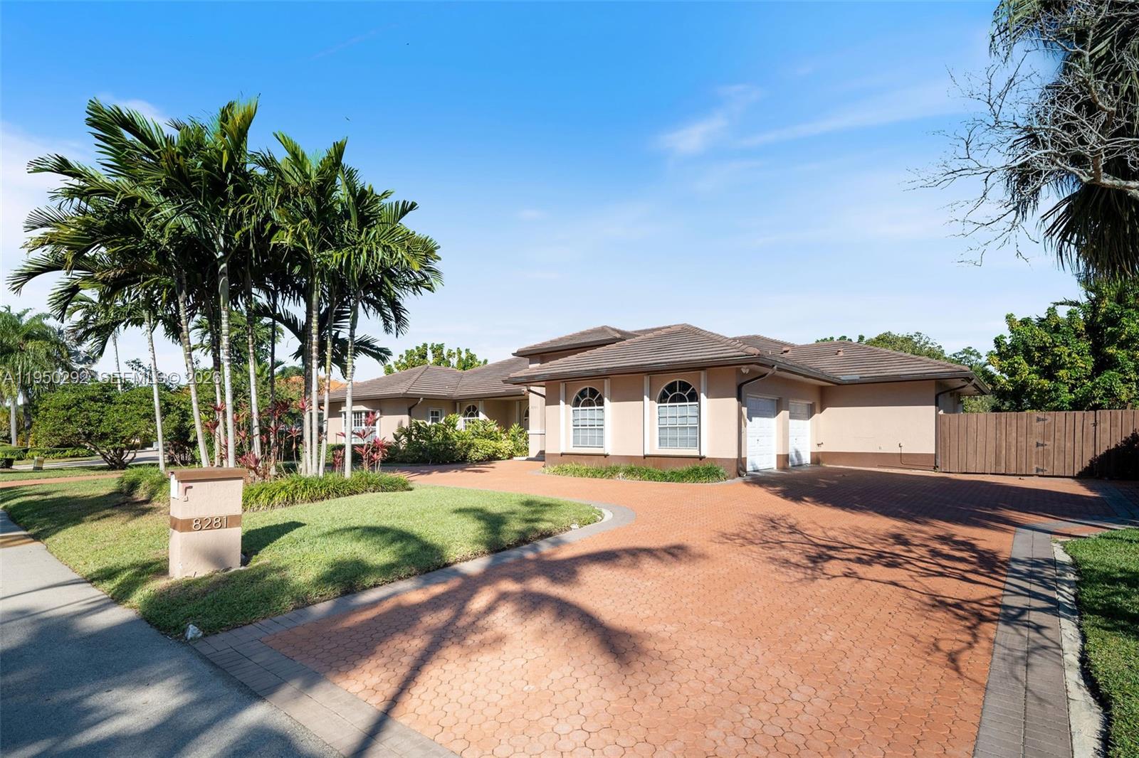 8281 Southwest 84th Terrace Miami, FL 33143 - Photo 2 of 38 Photo 2