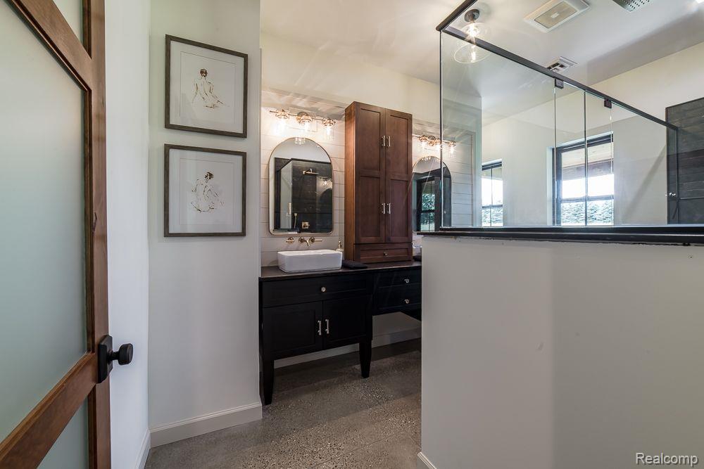 7400 Beecher Road Flushing, MI 48433 - Photo 40 of 99