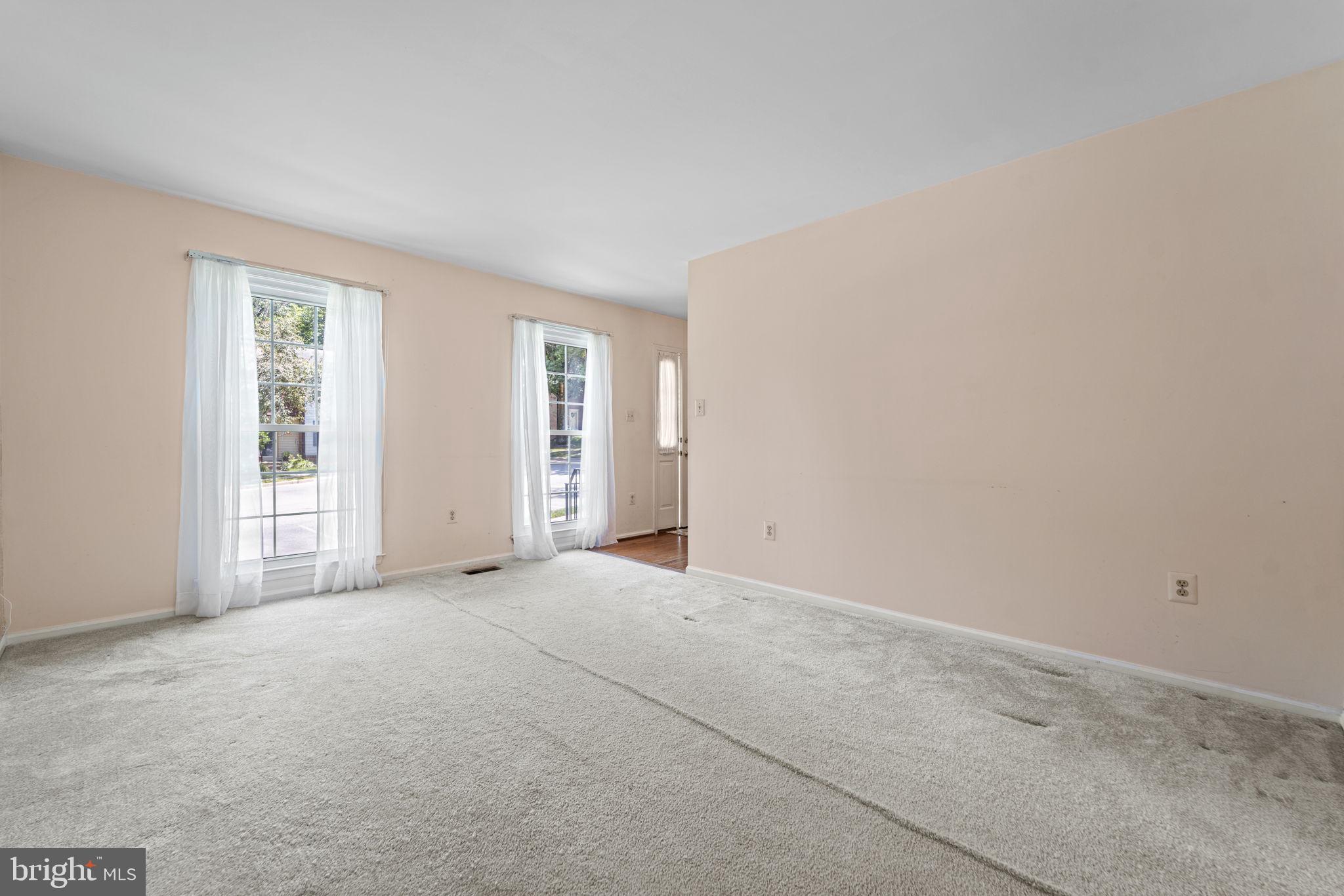 7946 Forest Path Way Springfield, VA 22153 - Photo 6 of 41 Gallery Image 6