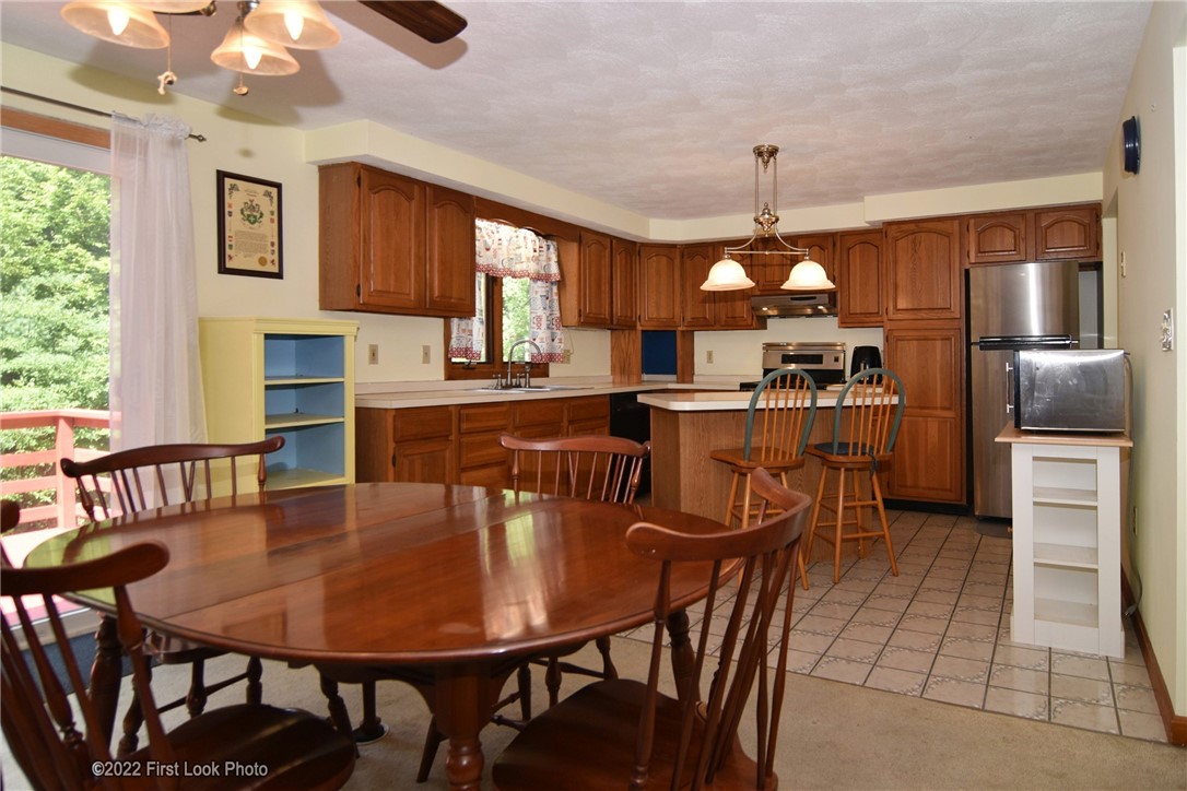 671 Chestnut Hill Road Glocester, RI 02814 - Photo 7 of 38