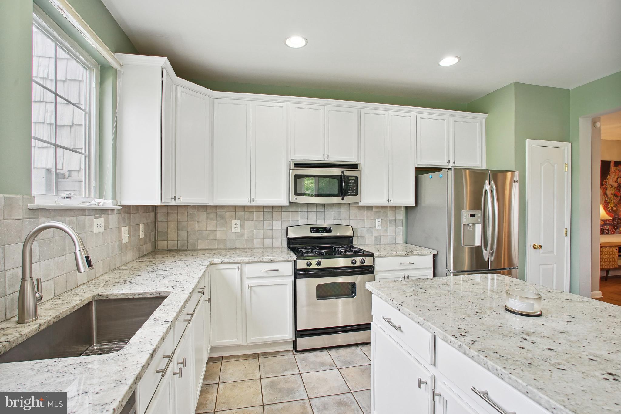 13870 Greendale Drive Woodbridge, VA 22191 - Photo 8 of 22