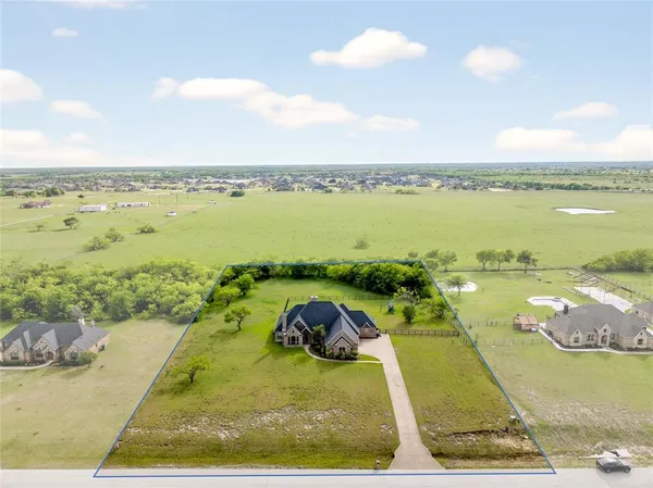 $3,500 | 200 Eagle Pass, Royse City, TX 75189