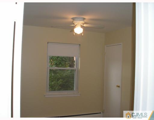 66 Fox Road, Unit 7B Edison, NJ 08817 - Photo 5 of 8 Gallery Image 5