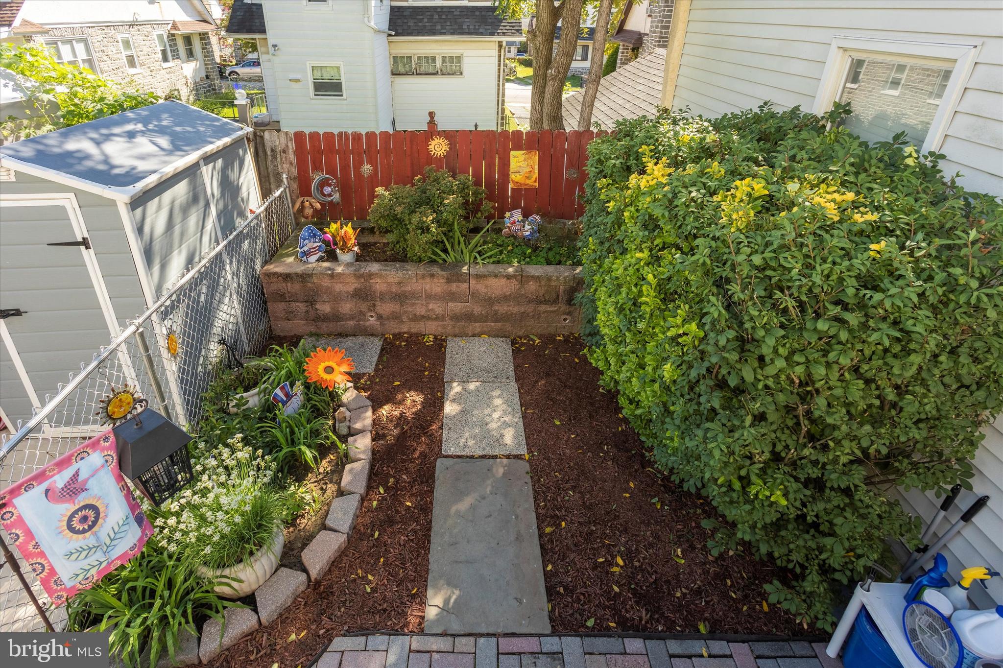 5 Oakley Road Upper Darby, PA 19082 - Photo 10 of 25 Yard