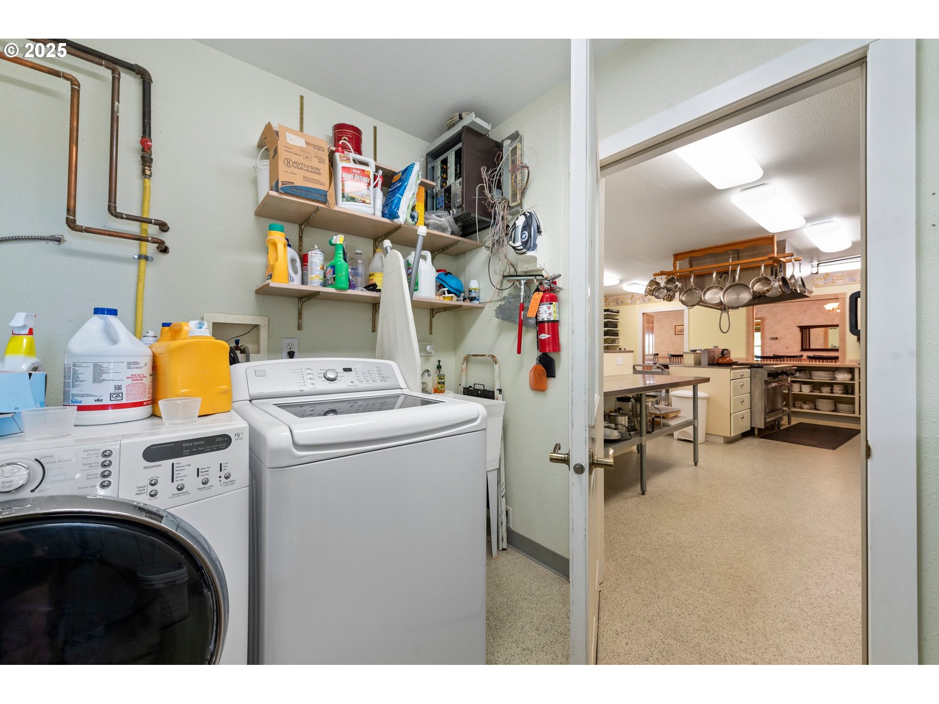 48212 Clear Creek Road Halfway, OR 97834 - Photo 16 of 47 a utility room with dryer and washer