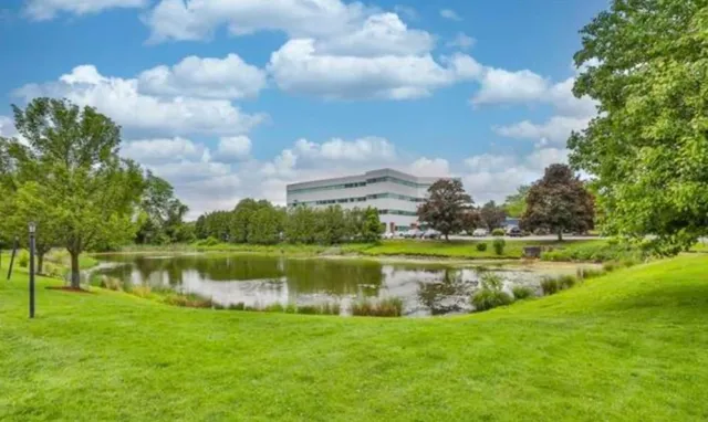 $379,900 | 5 Blackstone Drive, Unit 7, Nashua, NH 03063