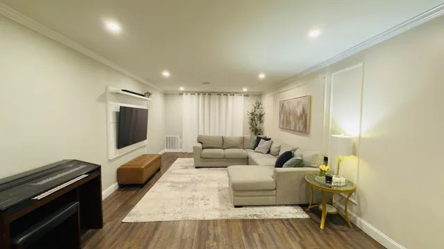 $379,900 | 5 Blackstone Drive, Unit 7, Nashua, NH 03063