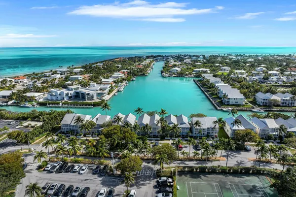 $1,010,000 | 7084 Hawks Cay Boulevard, Marathon, FL 33050